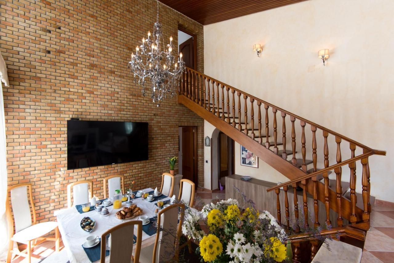 Villa Palm Beach Marina Benalmadena 3 Min Walking From The Sea Exterior foto
